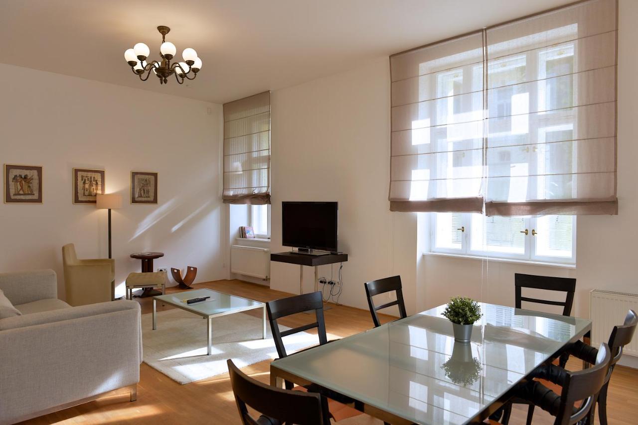 Kolonada Luxury 2 Bedroom Apartment Snezka Mariánské Lázně Exterior foto